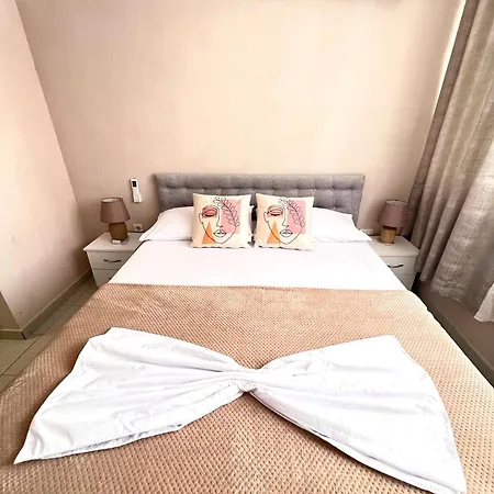 Rosela's Sweet * 티라나