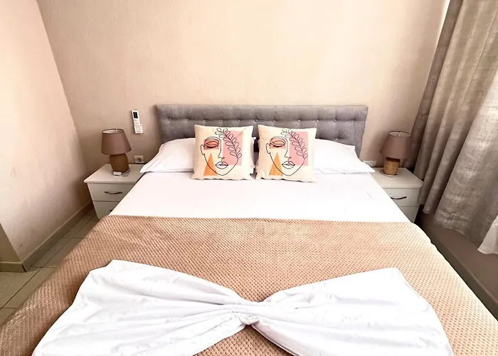 Rosela's Sweet * 티라나